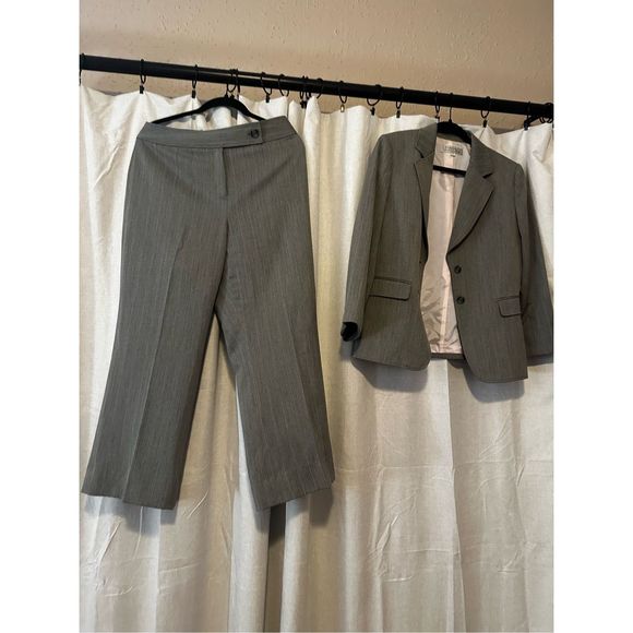 Tahari 10P Light Gray Heathered Blush Pink Pinstripe Suit Pant Suit Separates - Picture 1 of 6